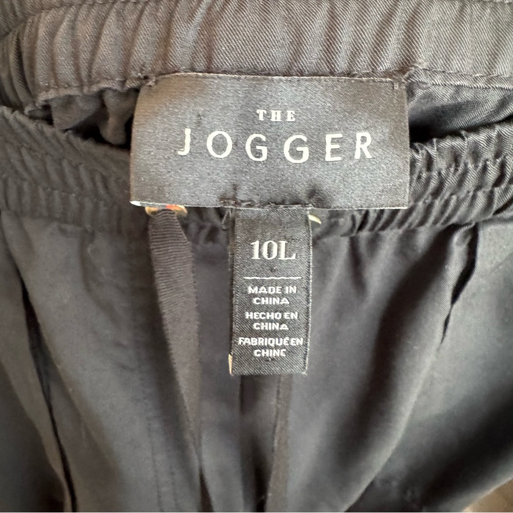 White House Black Market The Jogger black casual pull on pants 10L long - Picture 3 of 11
